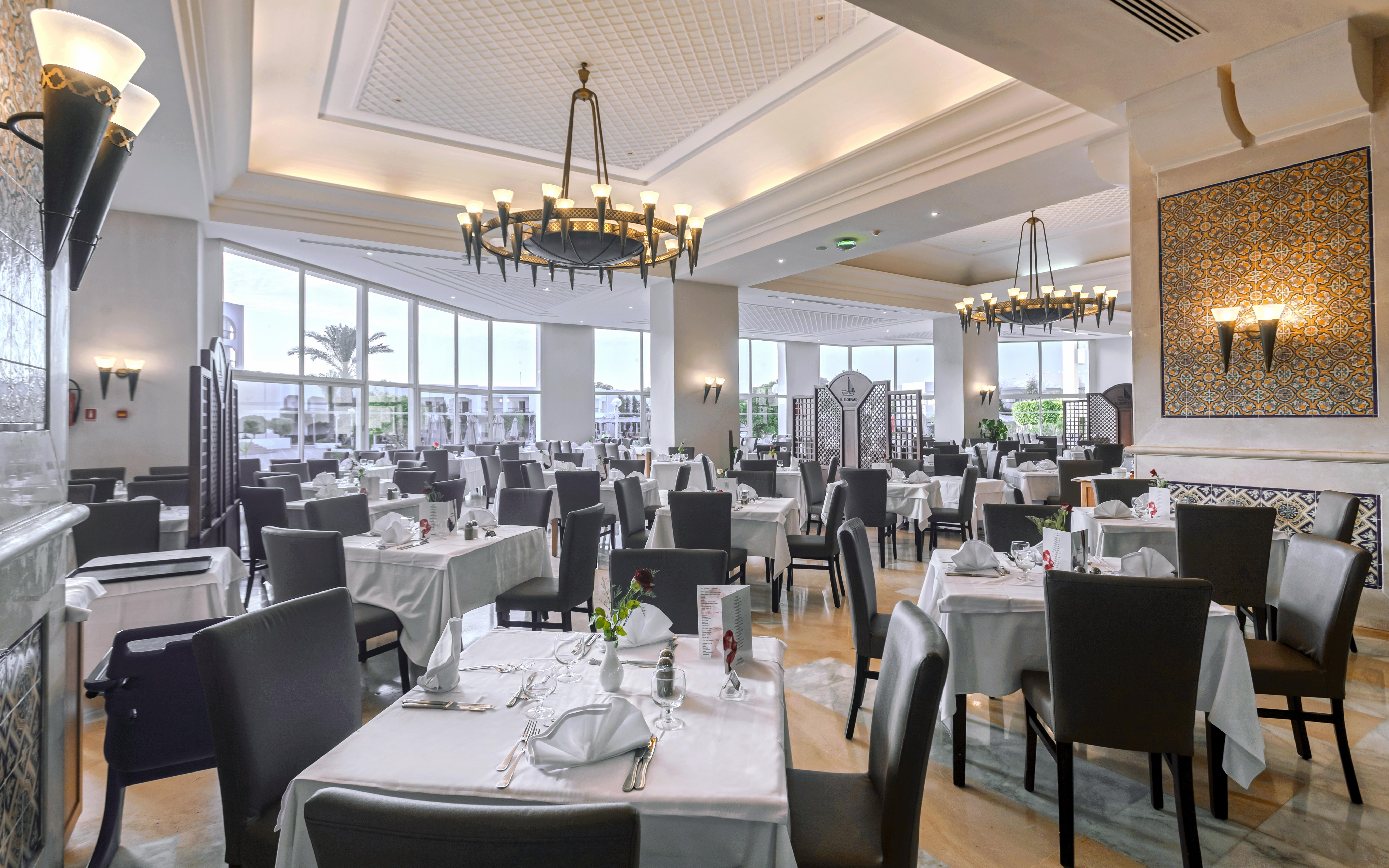 迦玛特厄尔毛拉迪酒店 外观 照片 The restaurant