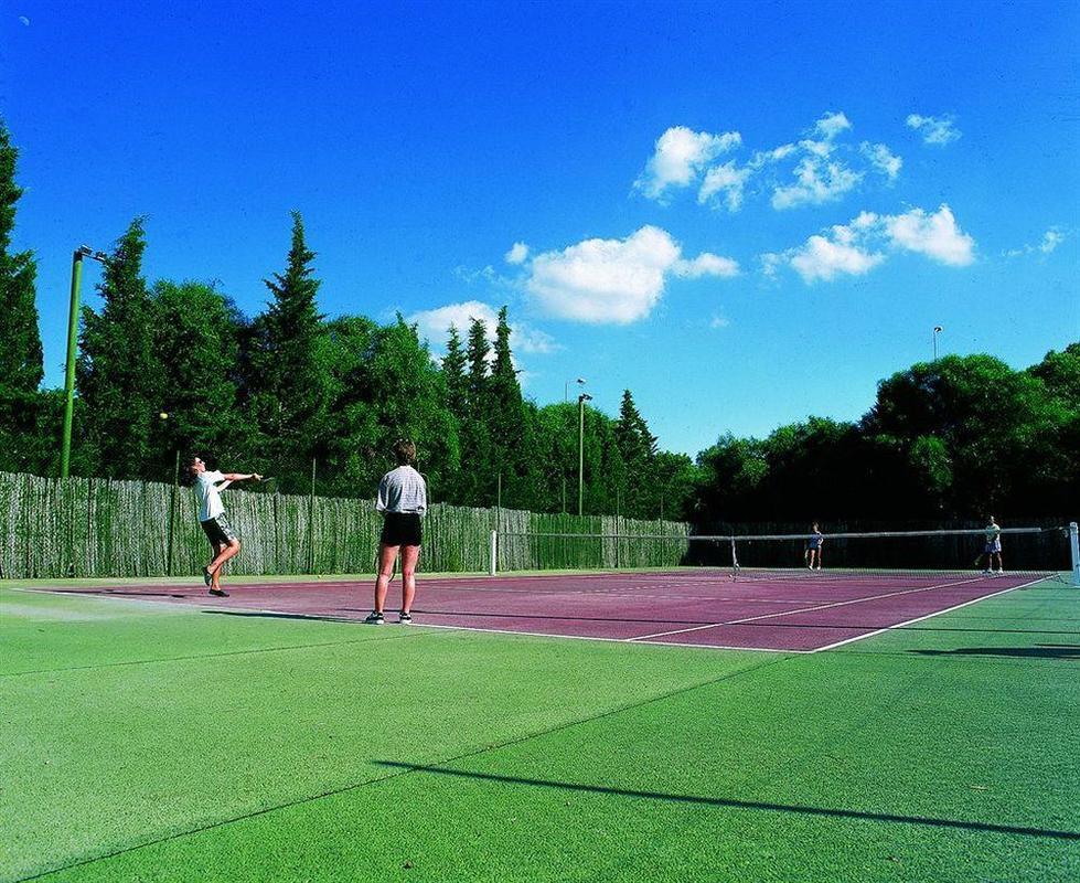 迦玛特厄尔毛拉迪酒店 外观 照片 Tennis at the University of Roehampton